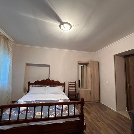 Cozy Apartment In The Centre Of Kutaisi Luaran gambar