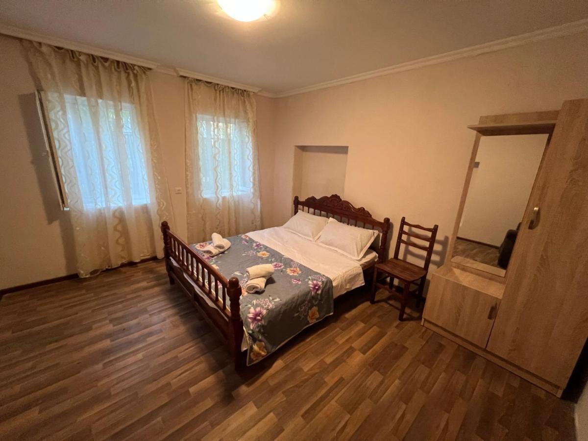 Cozy Apartment In The Centre Of Kutaisi Luaran gambar