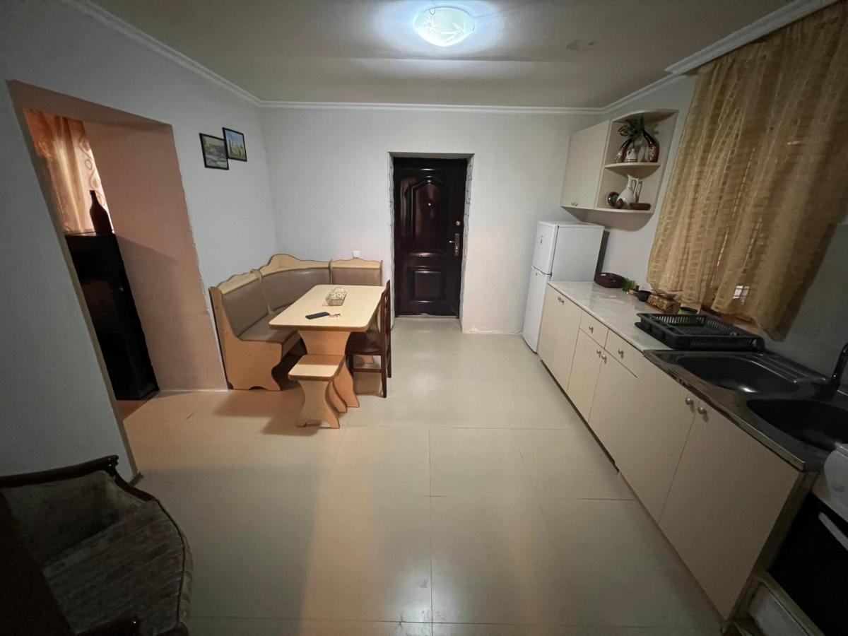 Cozy Apartment In The Centre Of Kutaisi Luaran gambar